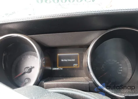 2016 Ford Mustang V6 from USA, damaged, VIN 1FA6P8AM1G5270850